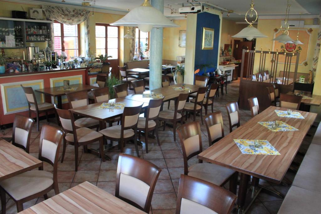 Hotel Krone Kappel Екстер'єр фото